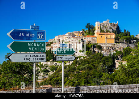 I cartelli stradali in Francia meridionale Foto Stock