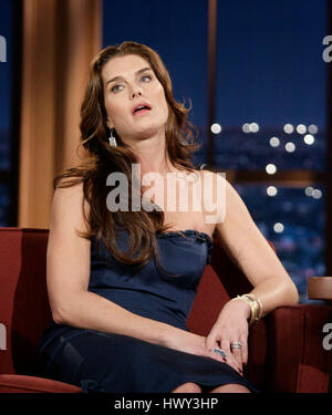 L'attrice Brooke Shields durante un segmento di "Late Late Show con Craig Ferguson' alla televisione CBS nella città di Los Angeles il Giovedi, Dicembre 11, 2008. Foto di Francesco Specker Foto Stock