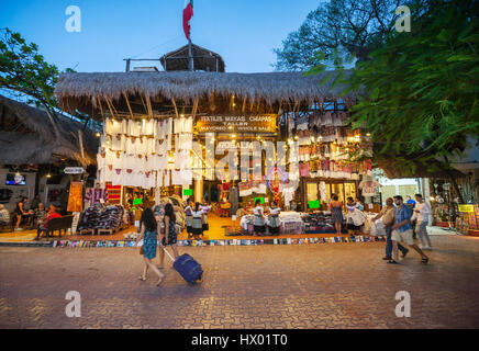 Negozio di souvenir in 5 ave in Playa del Carmen in Messico Foto Stock