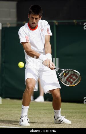 NOVAK DJOKOVIC SERBIA Wimbledon Lawn Tennis Club Londra Inghilterra 28 Giugno 2007 Foto Stock