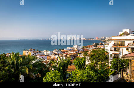 Vista aerea di Puerto Vallarta mare e centro - Puerto Vallarta, Jalisco, Messico Foto Stock