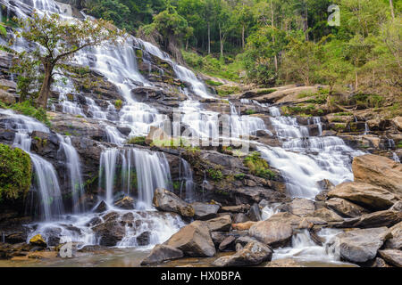 Mae Ya cascata, Chiang Mai, Thailandia Foto Stock