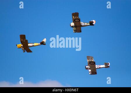 Per i voli in formazione all'Avalon, airshow 2017, Sopwith Snipe, Sopwith Pup e una tigre Moth. Foto Stock