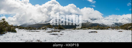 Paesaggio di montagna al vertice del Vertice di chiave, il Parco Nazionale di Fiordland, West Coast, a Southland, Nuova Zelanda Foto Stock