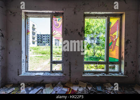 Garrison shop in Skrunda-1 città fantasma, ex sito dell Unione Sovietica Dnepr stazione radar dal periodo della guerra fredda vicino Skrunda città in Lettonia Foto Stock