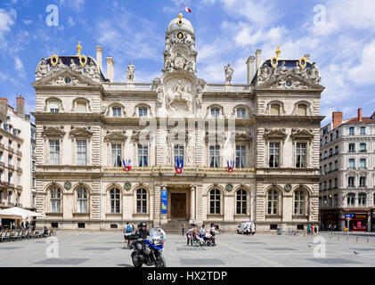 Lione (sud-est della Francia): il municipio, 'place des Terreaux' square Foto Stock