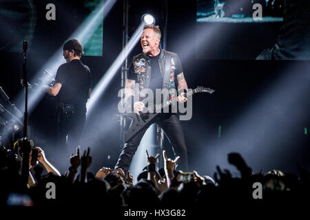 Hong Kong, Cina. Il 20 gennaio, 2017. James Hetfield dei Metallica si esibisce in AsiaWorld-Expo in Hong Kong. Foto Stock