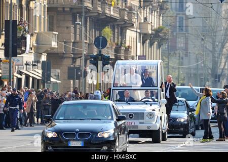 Papa Fancesco Bergoglio in Italia, a Milano, il 25 marzo 2017 Foto Stock