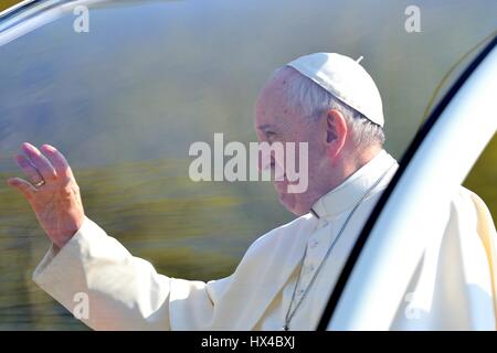 Papa Fancesco Bergoglio in Italia, a Milano, il 25 marzo 2017 Foto Stock