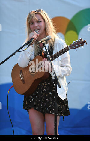 Key Biscayne, Florida, Stati Uniti d'America. 24 Mar, 2017. Key Biscayne, FL, Stati Uniti d'America. 24 Mar, 2017. Hailey Knox compie durante il Miami aperto a Crandon Park Tennis Center il 24 marzo 2017 in Key Biscayne, Florida. Credito: MediaPunch Inc/Alamy Live News Foto Stock