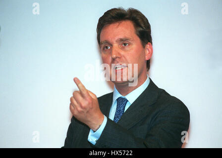 ALAN MILBURN MP IL SEGRETARIO DI STATO PER LA SALUTE 24 settembre 2000 BRIGHTON Labour Party CONFERENCE 2000 Foto Stock