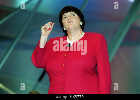 ANN WIDDECOMBE MP OMBRA HOME SECRETARY 02 ottobre 2000 BOURNEMOUTH BOURNEMOUTH Foto Stock