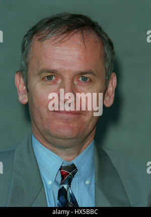 JOHN MCALLION mp Labour Party DUNDEE EAST 22 Dicembre 1994 Foto Stock