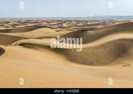 Dune di sabbia sul deserto Maranjab situato in Aran va bidgol County in Iran Foto Stock