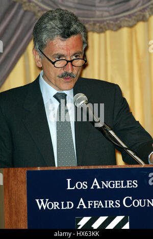 MASSIMO D'ALEMA ex primo ministro dell'Italia 17 giugno 2002 BEVERLY HILL HOTEL BEVERLY HILLS LOS ANGELES STATI UNITI D'AMERICA Foto Stock