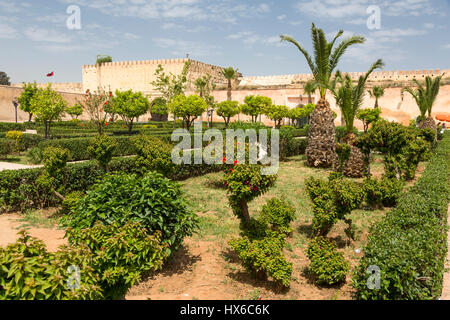 Meknes, Marocco. Parco pubblico, Place Lalla Aouda. Foto Stock