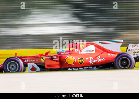 Melbourne, Australia. Il 26 marzo 2017. Sebastian Vettel GER 5 guida per la scuderia Ferrari durante la prima gara di stagione, il 2017 Formula 1 Rolex Australian Grand Prix, Australia il 26 marzo 2017. Credito: Dave Hewison sport/Alamy Live News Foto Stock