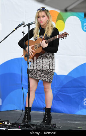 Key Biscayne, FL, Stati Uniti d'America. 25 Mar, 2017. Hailey Knox compie durante il Miami aperto a Crandon Park Tennis Center il 25 marzo 2017 in Key Biscayne, Florida. Credito: Mpi04/media/punzone Alamy Live News Foto Stock