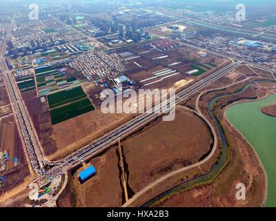 Liaocheng, Liaocheng, Cina. 26 Mar, 2017. Riprese aeree del Lago Jinniu in Liaocheng, est della Cina di Provincia di Shandong, Marzo 26th, 2017. Credito: SIPA Asia/ZUMA filo/Alamy Live News Foto Stock