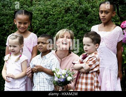 SOPHIE RHYS-JONES Contessa di Wessex 11 luglio 2006 Rainbow Casa Grande BOOKHAM Surrey in Inghilterra Foto Stock