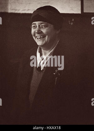 Dorothy Sayers (1893-1957), celebre scrittore inglese spesso considerato uno degli autori britannici informalmente conosciuta come "l' Inklings (a causa della sua amicizia con il C.S. Lewis e Charles Williams). Foto c1930. Foto Stock