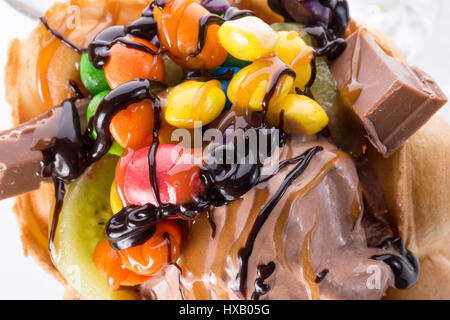 Hong Kong Wafers con crema di ghiaccio isolato su uno sfondo bianco. Foto Stock