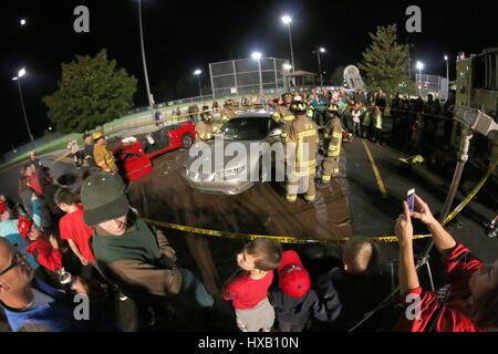 L'anello tubolare dei Vigili del fuoco fuoco Notte di sicurezza Foto Stock
