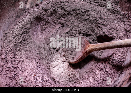 Fondere il cioccolato - torta-making Foto Stock