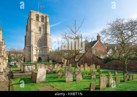 Beccles Suffolk chiesa, alla staccata del XVI secolo il campanile di San Michele chiesa nel Suffolk città di Beccles, Regno Unito. Foto Stock