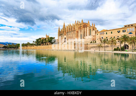 Santa Iglesia Catedral de Mallorca a Palma de Mallorca città sull isola di Mallorca, Spagna Foto Stock