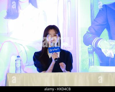 Hong Kong Cina. 27 Mar, 2017. Hyo-ju Han proviene da Viutv promuove la sua fiction TV W a Hong Kong in Cina il 27 marzo, 2017. Credito: TopPhoto/Alamy Live News Foto Stock