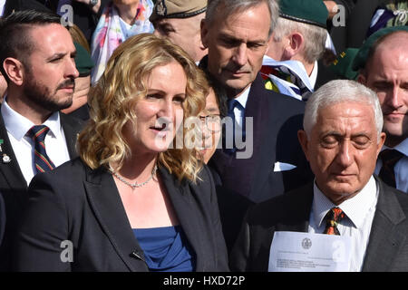 Royal Courts of Justice di Londra, Regno Unito. Il 28 marzo 2017. Claire Blackman. Un Marine, sergente Alexander Blackman, 42 viene ad essere rilasciato entro poche settimane. Credito: Matteo Chattle/Alamy Live News Foto Stock