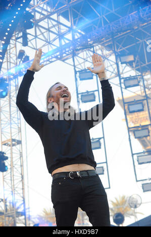 Produttore / DJ David Guetta esegue il concerto dal vivo al 2015 KIIS FM Wango Tango presso il Centro StubHub il 9 maggio 2015 a Carson, California. Foto Stock