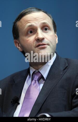 STEVE WEBB MP IL MINISTRO DI STATO PER LE PENSIONI il 21 settembre 2010 la AAC LIVERPOOL ENGLAND Foto Stock