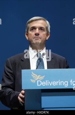 CHRIS HUHNE MP IL SEGRETARIO DI STATO PER L'energia il 21 settembre 2010 la AAC LIVERPOOL ENGLAND Foto Stock