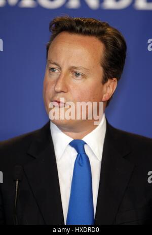 DAVID CAMERON DEL PRIMO MINISTRO BRITANNICO 27 maggio 2011 INTERNATIONAL MEDIA CENTER DEAUVILLE FRANCIA Foto Stock