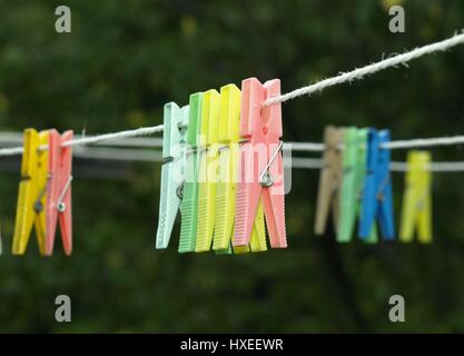 Perni di vestiti Foto Stock