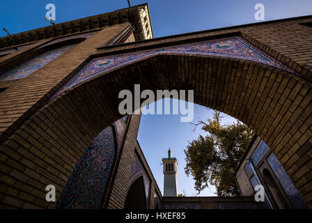 Wind Tower Building (Imarat-i Badgir) in Golestan Palace (Palazzo dei fiori), ex royal Qajar complesso nella città di Teheran, capitale dell'Iran Foto Stock