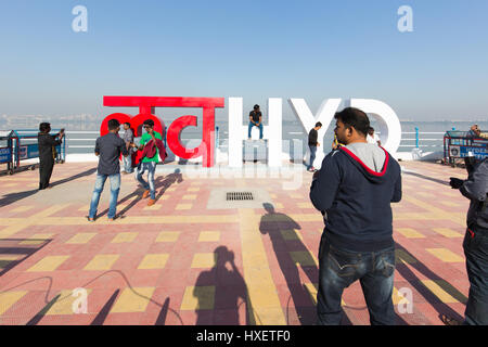 Hyderabad, India - novembre 26,2016. amore hyd è una nuova installazione tipografica progettata da hitesh malaviya & Hanif Kureshi.Si tratta di un monumento di amore d Foto Stock