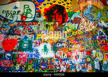 Muro di John Lennon, Praga, Repubblica Ceca Foto Stock