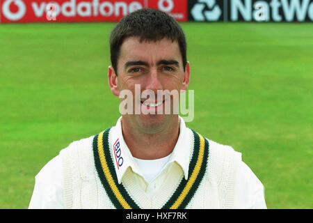 DARREN BICKNELL NOTTINGHAMSHIRE CCC 12 Aprile 2000 Foto Stock