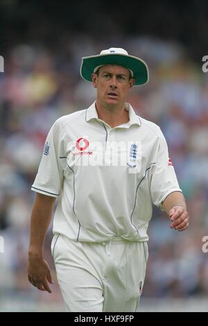 ASHLEY GILES INGHILTERRA & WARWICKSHIRE CCC BRIT OVAL LONDRA 11 Settembre 2005 Foto Stock