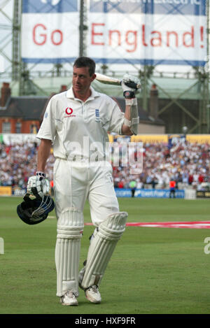ASHLEY GILES INGHILTERRA & WARWICKSHIRE CCC BRIT OVAL LONDRA 11 Settembre 2005 Foto Stock