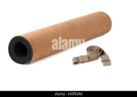 Cork materassino yoga Premium Eco Friendly con cinturino, prodotto su sfondo bianco Foto Stock