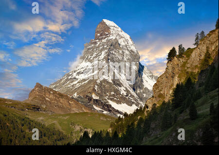 Il Matterhorn o Monte Cervino picco di montagna, Zermatt, Svizzera Foto Stock