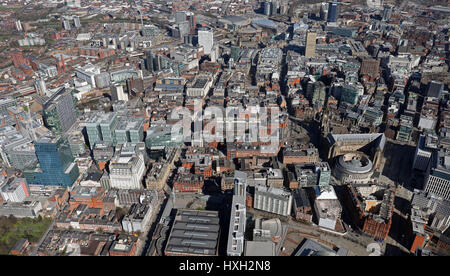 Vista aerea di Deansgate e il centro città di Manchester, Regno Unito Foto Stock