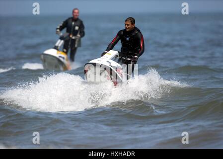 JET SKI SOUTH BAY SCARBOROUGH SOUTH BAY Scarborough North Yorkshire Inghilterra 02 Giugno 2007 Foto Stock