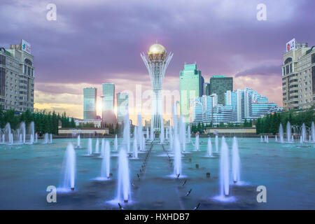 Fontane nella capitale del Kazakistan - Astana Foto Stock