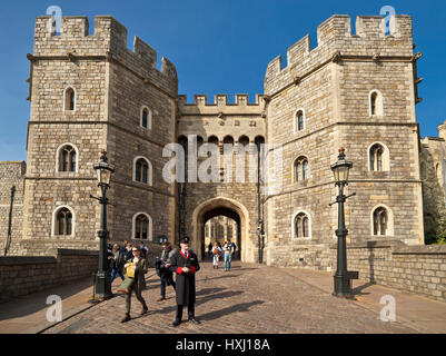 Il Castello di Windsor, il re Enrico VIII gate, Inghilterra. Foto Stock