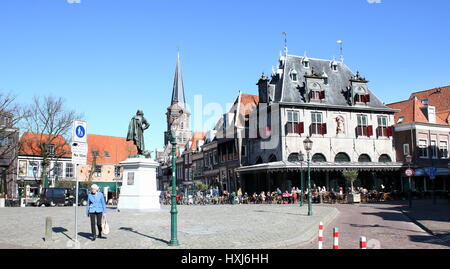 De Waag (1609, Hendrick de Keyser), ex casa di pesatura nel centro della città di Hoorn, North Holland, Paesi Bassi. Ora una taverna (Grand Café) Foto Stock